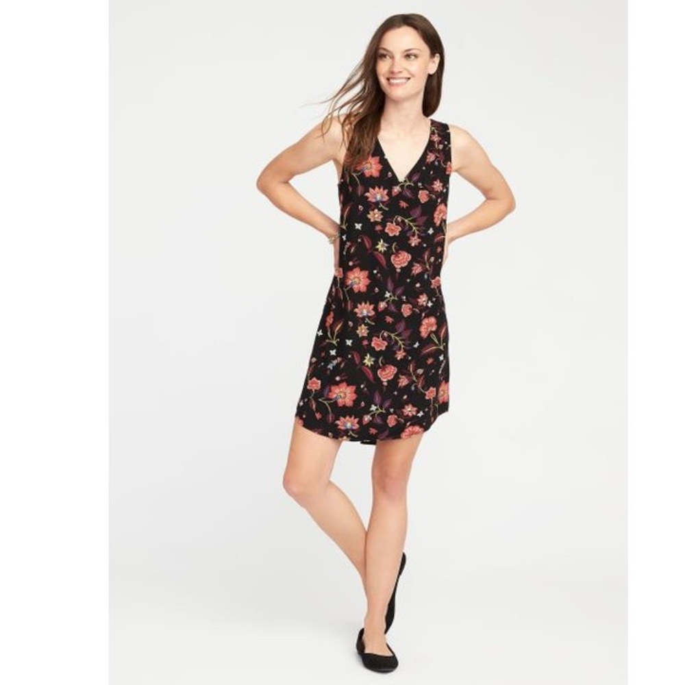 Old Navy — Sleeveless Floral Shift Dress
